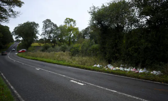 US Diplomat’s Wife Leaves UK Amid Fatal Crash Investigation