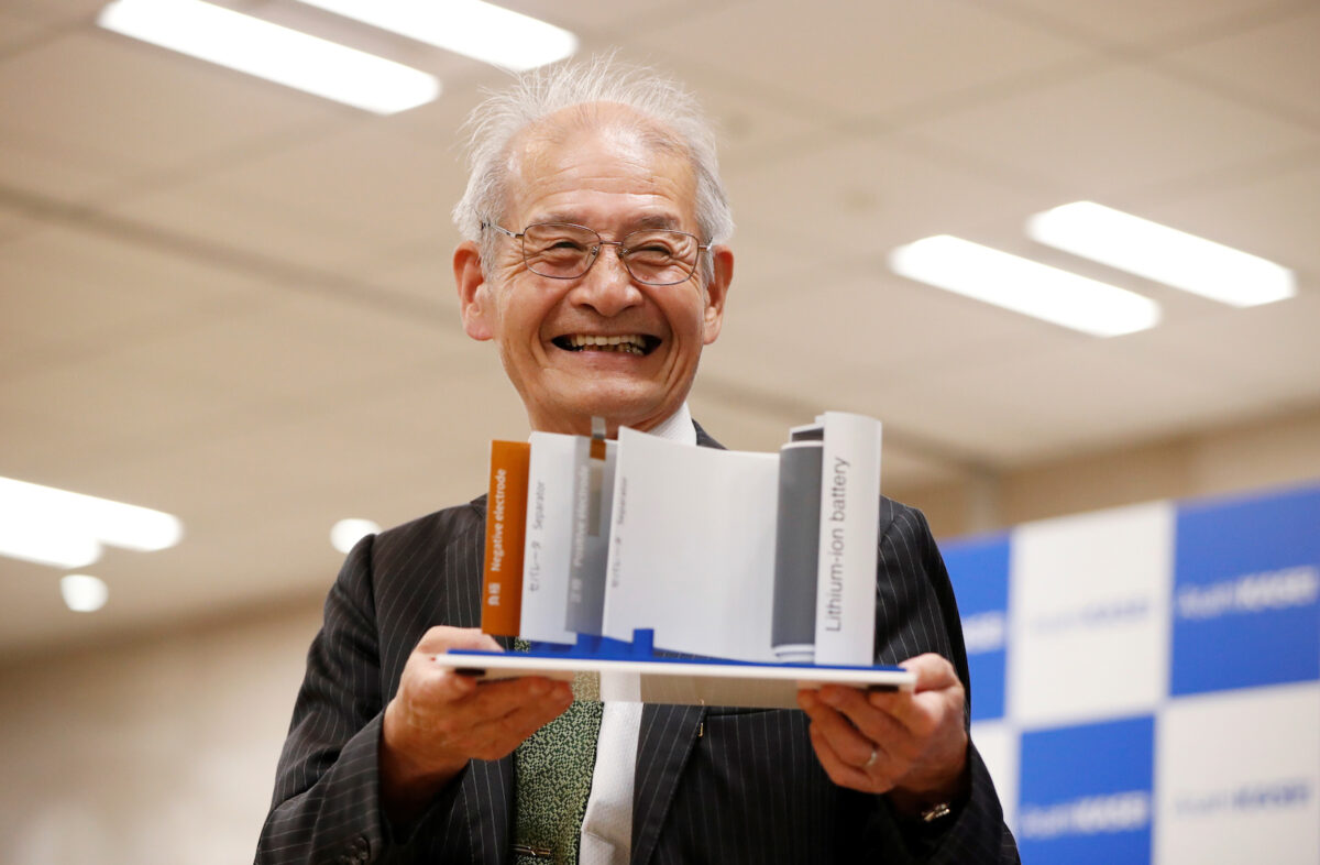 Battery Pioneers Who Made Mobile Revolution Possible Win Nobel Chemistry Prize