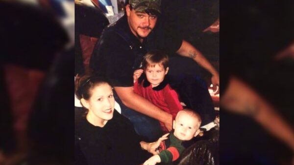 Navy veteran Derrick Keller with family