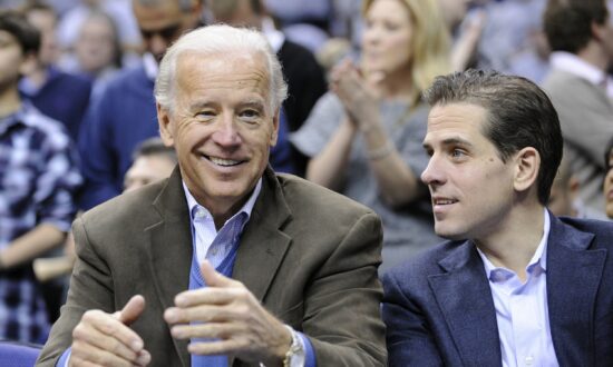 Hunter and Joe Biden ‘Didn’t Do Anything Illegal or Unethical’ in Ukraine: Senator