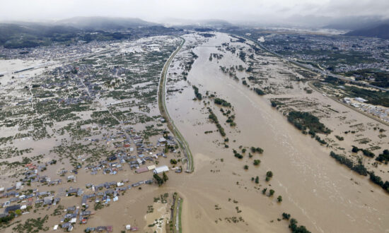 19 Killed, Dozens Missing After Fierce Typhoon Pounds Tokyo