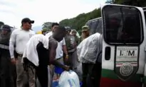 Mexico Military Police Halt 2,000-Strong Migrant Caravan on Its Way to US
