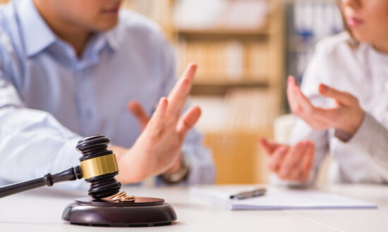 Video: How to Save Your Marriage From Virus Lockdown Stress, With Kimberly Holmes