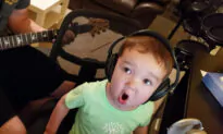 Father and Toddler’s Rendition of Elvis’s Classic Brings Joy to Fans Around the World