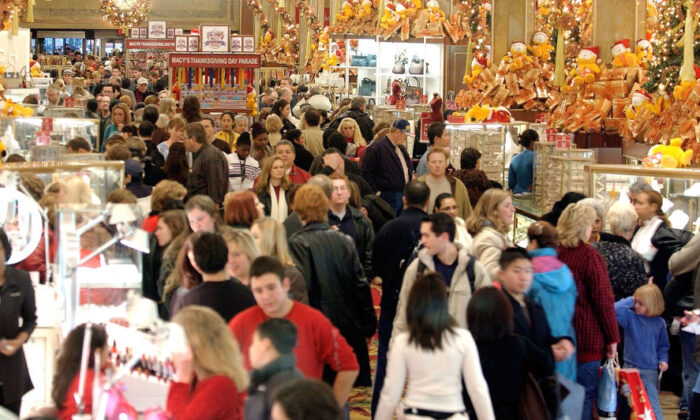 Shoppers clog the aisles at Macy's Department store in New York City on Black Friday, Nov. 28, 2003. (Stephen Chernin/Getty Images)