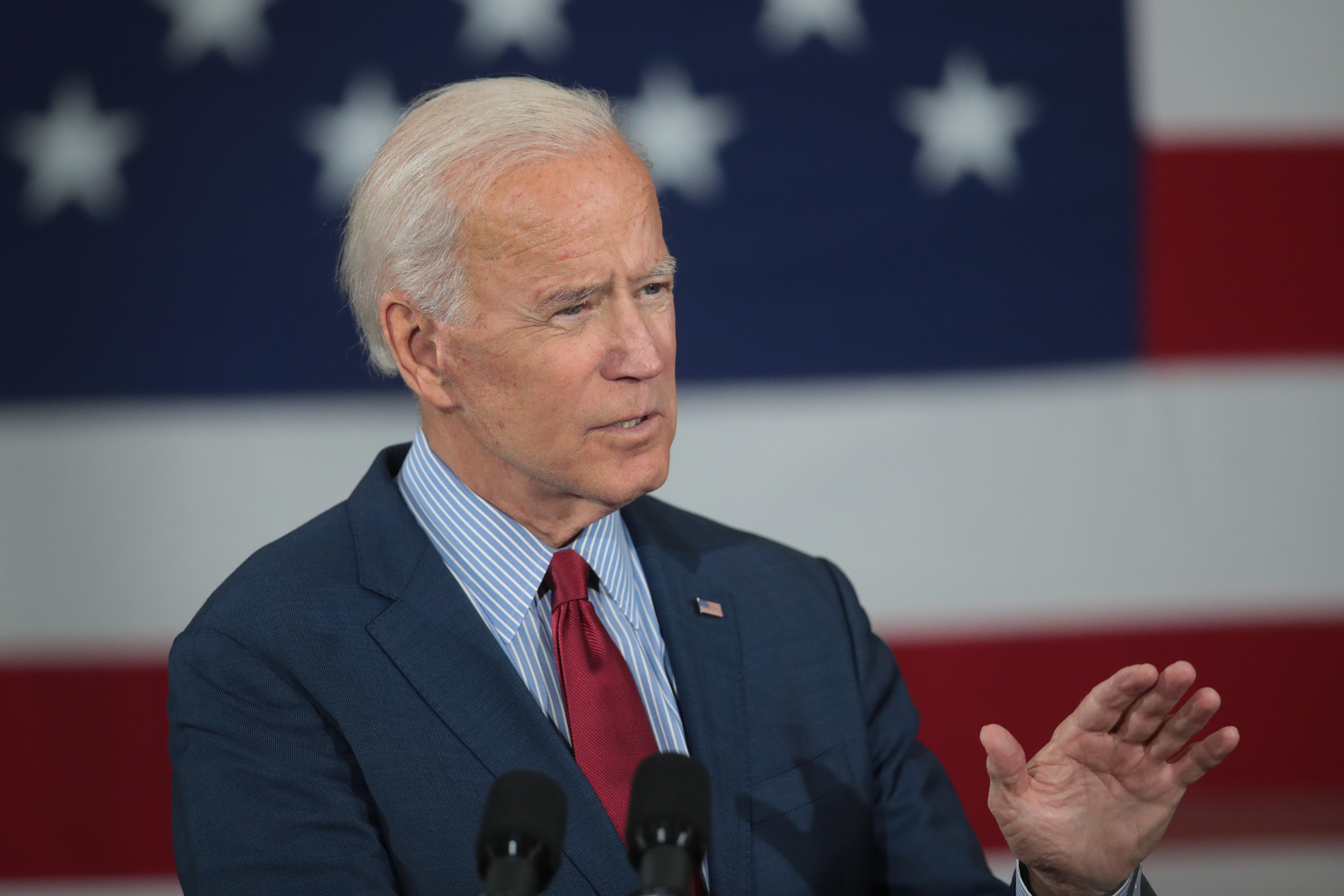 joe biden apologizes