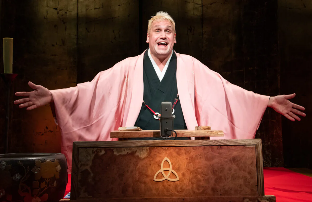 Katsura Sunshine performing in “Katsura Sunshine's Rakugo.” (Russ Rowland)