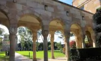 Lawyer for Anti-CCP Student Activist Demands Chinese Consul-General Be Dismissed From Australian University