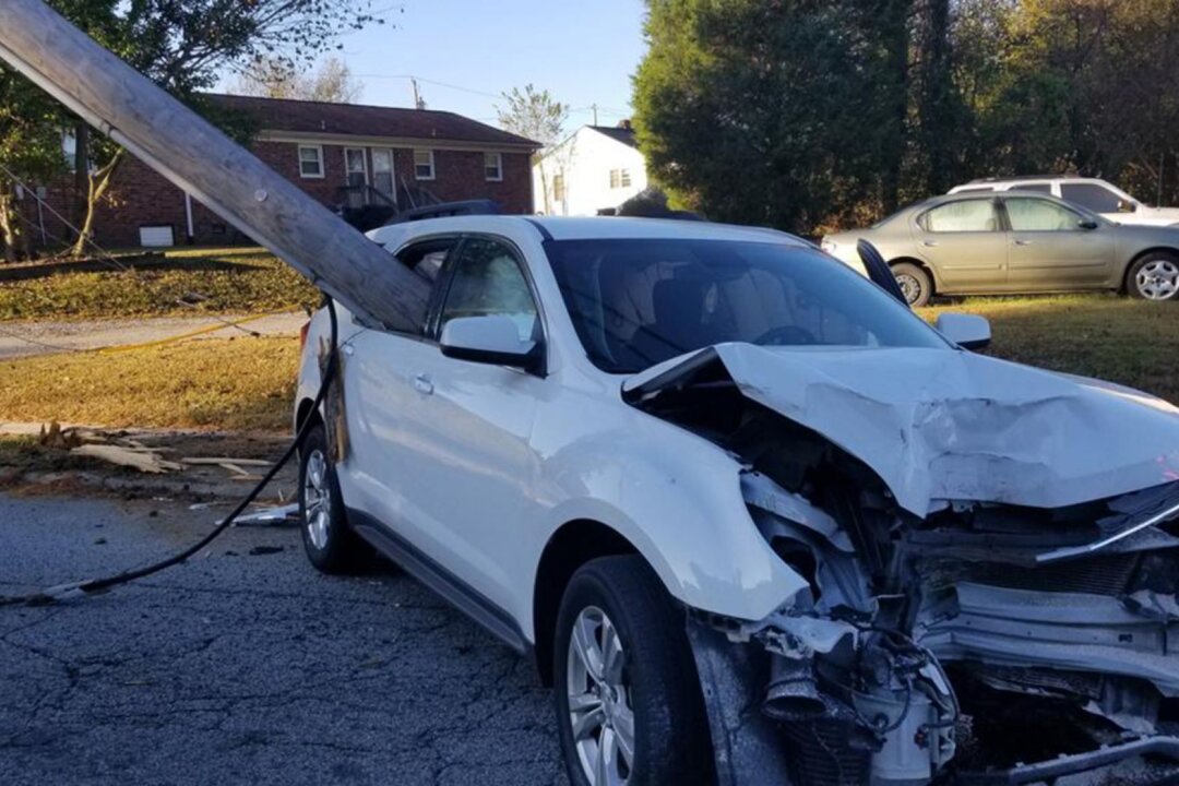 Driver ‘Extremely Lucky’ After Utility Pole Smashes Through Car Window ...
