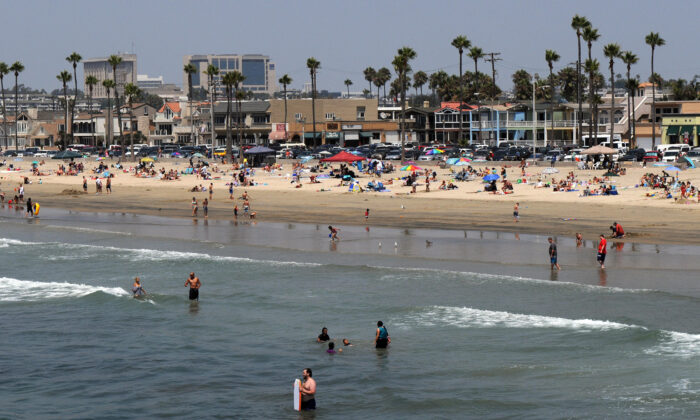 Construction Setbacks Delay Newport Beach Junior Lifeguard Building   Newport Beach California 700x420 