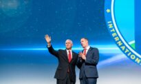 Pence Outlines US Space Vision, Working With ‘Freedom-Loving’ Nations, in Speech
