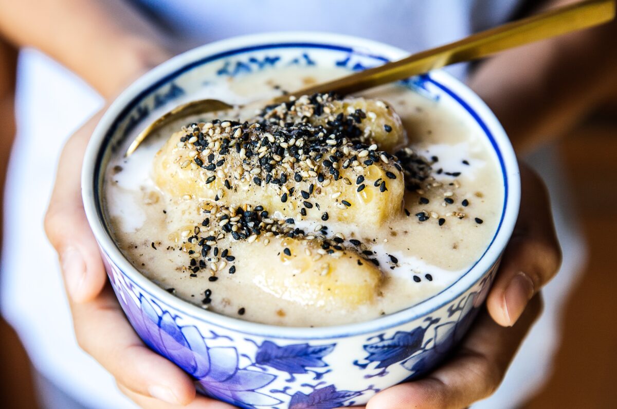 Chek khtih, a dessert made with coconut cream, bananas, and tapioca. (Nataly Lee)