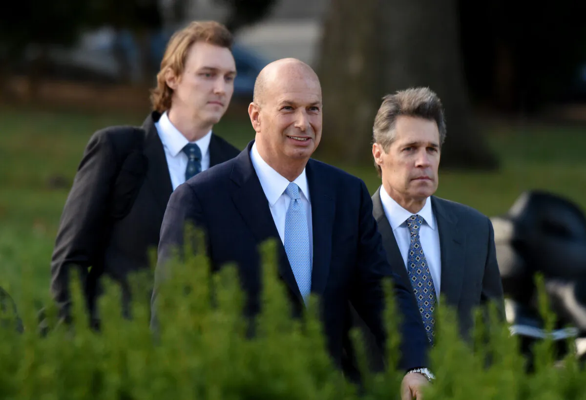 U.S. Ambassador Gordon Sondland, center, arrives at the U.S. Capitol in Washington, on Oct. 17, 2019. (Olivier Doulier /AFP/Getty Images)