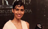 Supermodel Pooja Mor Exposes Genocide of Falun Gong at Vogue Women of The Year 2019