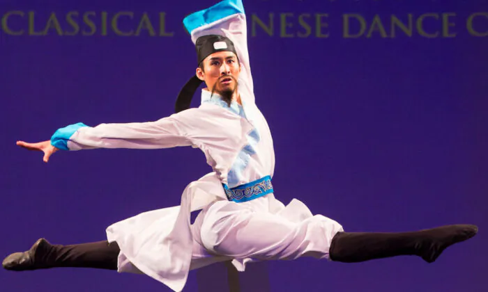 Shen Yun dancer Jay Huang placed first in the adult male division of New Tang Dynasty Television’s 2016 International Classical Chinese Dance Competition. (Dai Bing/The Epoch Times)