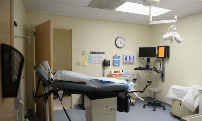 An exam room sits empty in the Planned Parenthood Reproductive Health Services Center in St Louis, Mo., on May 28, 2019. (Michael B. Thomas/Getty Images)