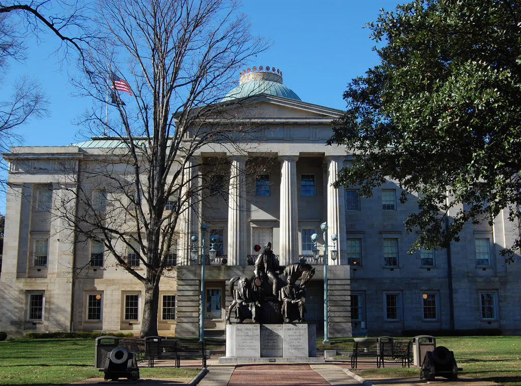 The Capitol building in Raleigh, N.C. ([WT-shared] Bz3rk at wts Wikivoyage)