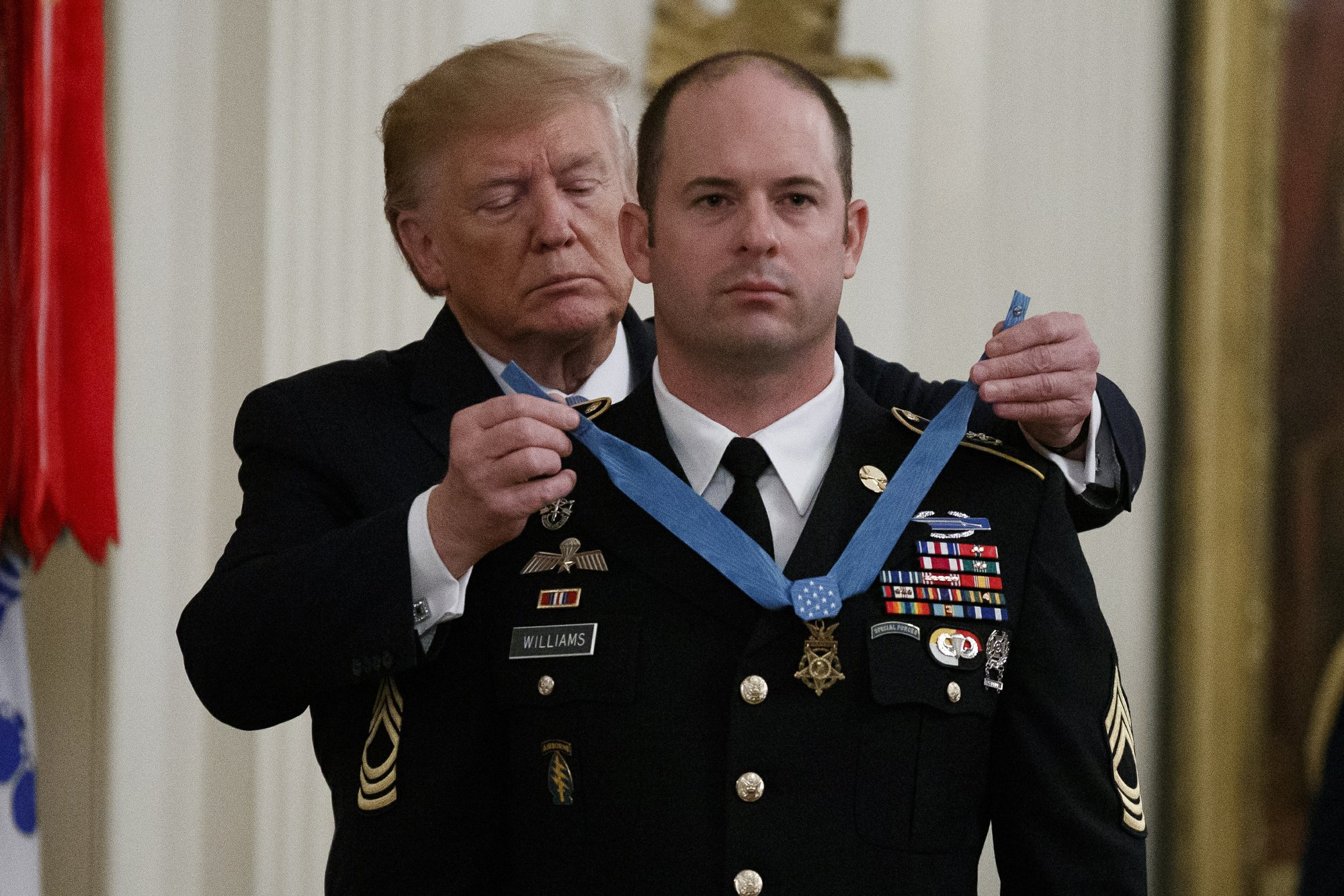 Trump presents medal of honor 1