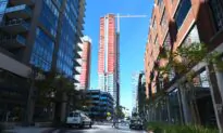 2 Men Arrested on Suspicion of Tagging Los Angeles High-Rise