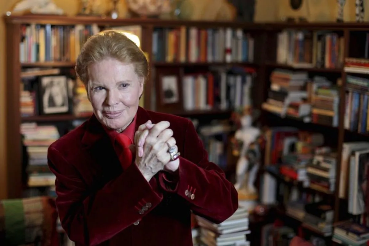 Puerto Rican astrologer Walter Mercado, also known as Shanti Ananda, gives a press conference in San Juan, Puerto Rico, on Feb. 14, 2012. Mercado, a flamboyant astrologer and television personality whose daily TV appearances entertained many across Latin America for more than a decade, died on Nov. 26. (AP Photo/Dennis M. Rivera Pichardo, File)
