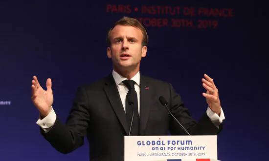 Macron’s China Visit Underscores Economic Tensions