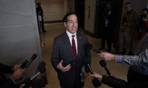 Two More White House Officials Don't Appear to Testify in Impeachment Probe