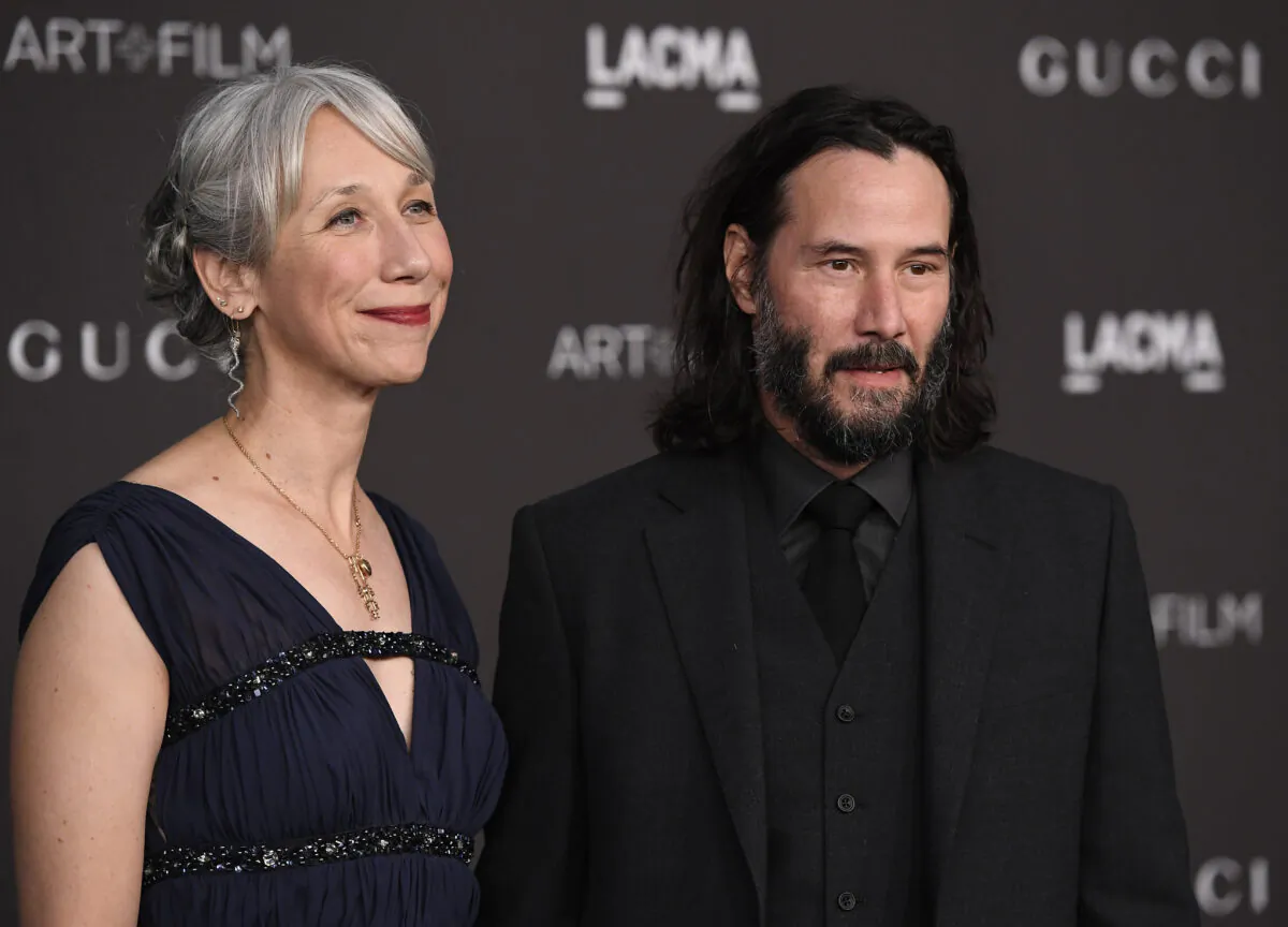 Alexandra Grant and Keanu Reeves attend the 2019 LACMA 2019 Art + Film Gala in Los Angeles, Calif. on Nov 2, 2019. (Frazer Harrison/Getty Images)