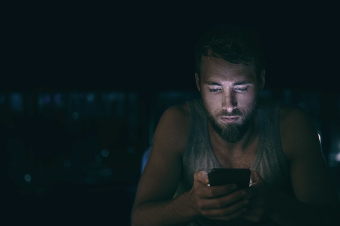 Looking at pornography can be a shameful secret many men wish they didn't have. (Maridav/Shutterstock)