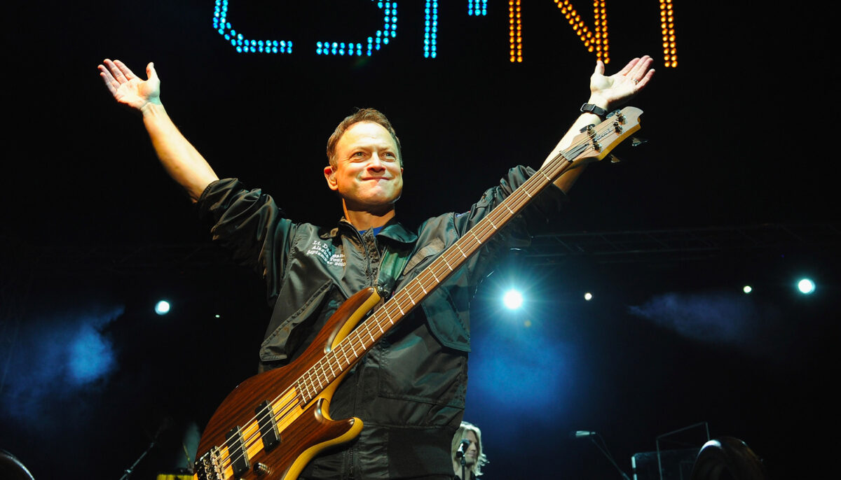 Gary Sinise & the Lt. Dan Band Rock Thousands of Soldiers and Veterans