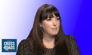 The Anatomy of Chinese and Russian Disinformation