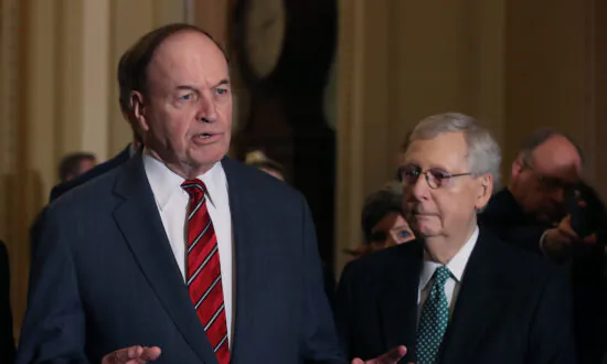 Hill Republicans Split Over ‘Clean CR’ Issue as Democrats Move to Boost Spending in Lame Duck Session