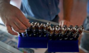 Trump to Discuss 'Acceptable Solution' With Vaping Industry as He Mulls Ban on Flavors