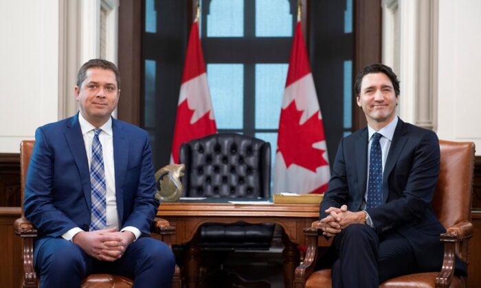 Prime Minister Justin Trudeau meets with Conservative leader Andrew Scheer in his office on Parliament Hill in Ottawa on Nov. 12, 2019. (The Canadian Press/Justin Tang)