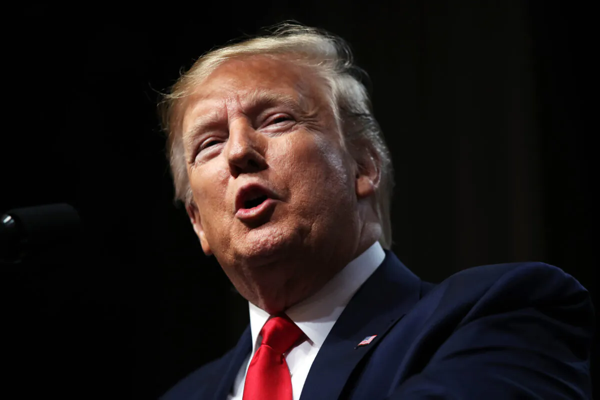 President Donald Trump speaks at the Economic Club of New York on Nov. 12, 2019. (Spencer Platt/Getty Images)