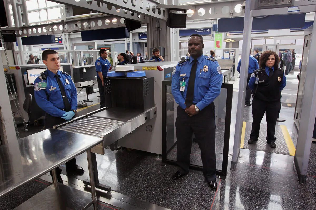 Transportation Security Administration (TSA) officers staff a checkpoint at O'Hare International Airport on March 15, 2010 in Chicago, Ill. (Scott Olson/Getty Images)