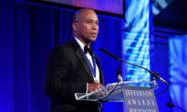 Deval Patrick Joins Crowded 2020 Democrat Field in Bid for Presidency
