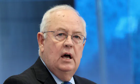 Ken Starr, Former Clinton Prosecutor, Says Impeachment Efforts Lack a Star Witness
