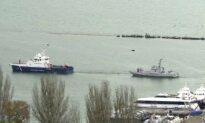 Russia Returns 3 Seized Ships to Ukraine, Talks About Summit