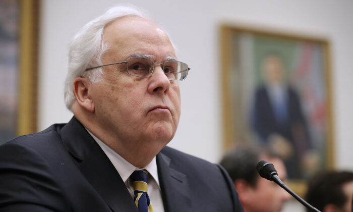 FedEx Corporation CEO Frederick Smith speaks to Congress in a 2017 file photograph. (Chip Somodevilla/Getty Images)