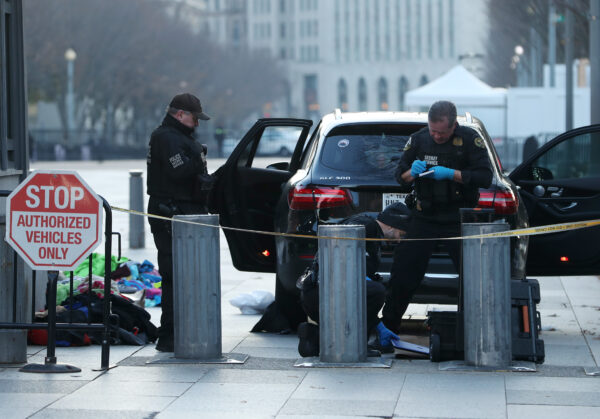 Secret Service Stop Car