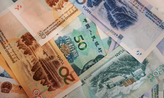 China Drops Below Canada as Currency Trading Plunges by 12.3%