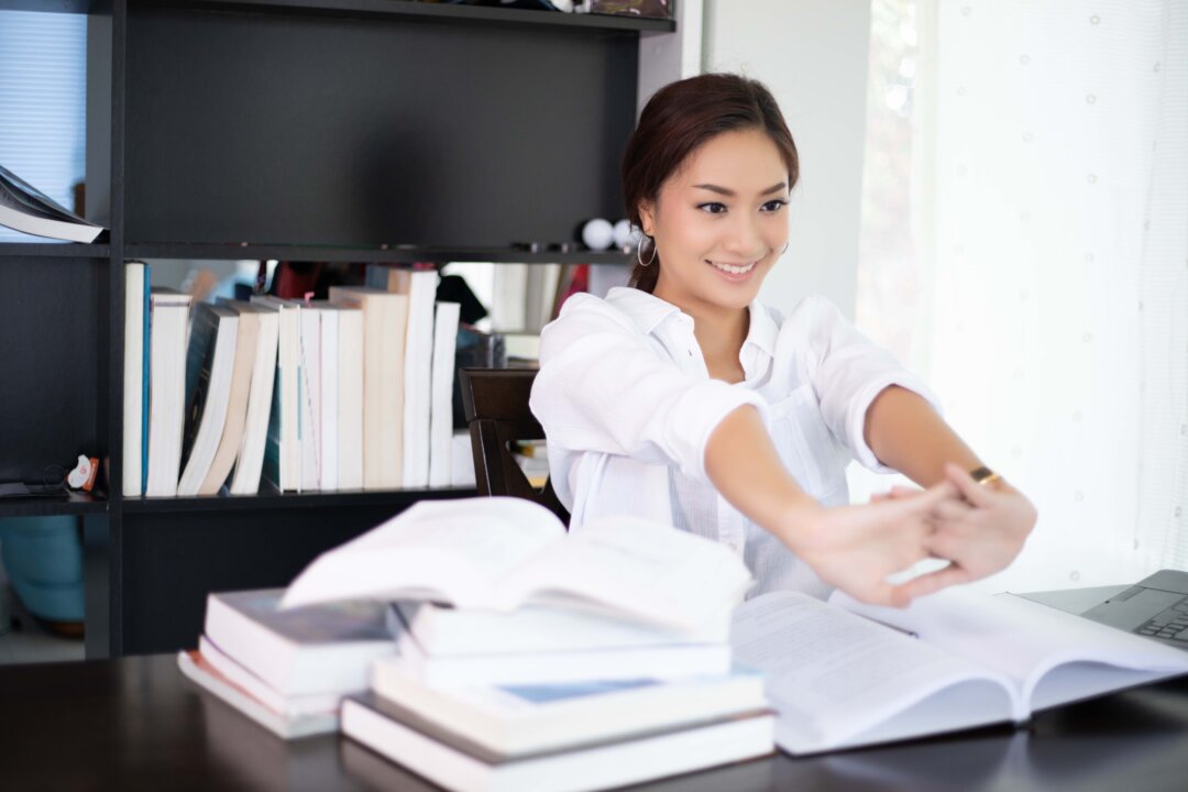 Feeling energized for your job often comes from a decision that the job helps fulfill your purpose for working—and that doesn't always mean money. (TuiPhotoEngineer/Shutterstock)