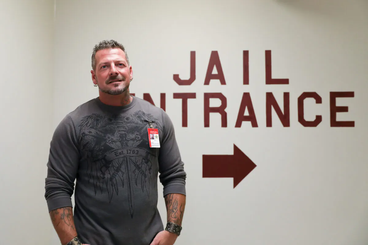 Scotty Mays, peer supporter for Montgomery County jail and former drug addict, at the Montgomery County jail in Dayton, Ohio, on Oct. 29, 2019. (Charlotte Cuthbertson/The Epoch Times)