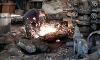 China’s Industrial Profits Post Steepest Fall in Eight Months