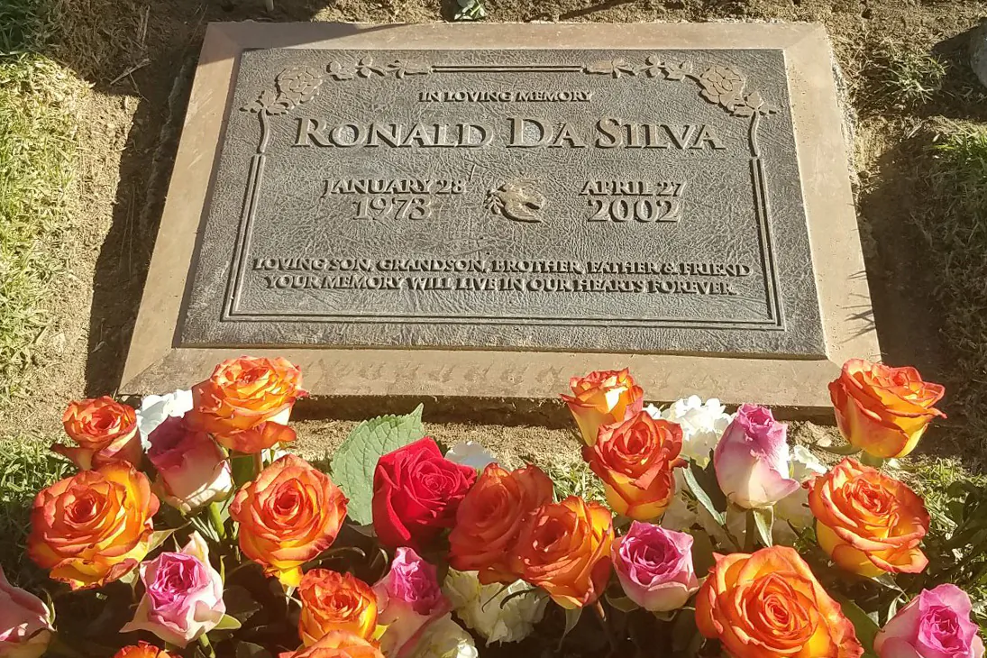 Roses left for Ronald Da Silva by his mother Agnes Gibboney on Nov. 24. Ronald was killed by an illegal immigrant in 2002. (Curtesy of Agnes Gibboney)