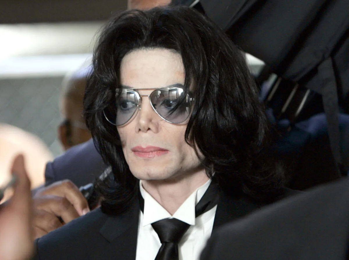 Michael Jackson prepares to enter the Santa Barbara County Superior Court in Santa Maria, Calif., on June 13, 2005. (Kevork Djansezian-Pool/Getty Images)