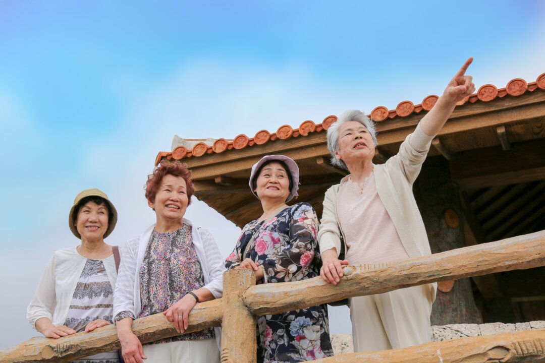 Okinawa women.(Beeboys/Shutterstock)
