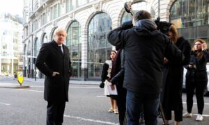 People Convicted of Terror Crimes Should Serve Full Prison Terms, UK's Johnson Says