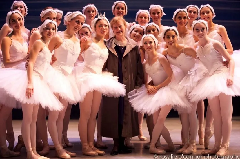 Marcia Dale Weary (C) and her ballerinas, circa 2012. (Rosalie O’Connor)