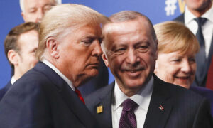 Trump Meets With Erdogan, Praises Turkey for Protecting Baltic States, Poland